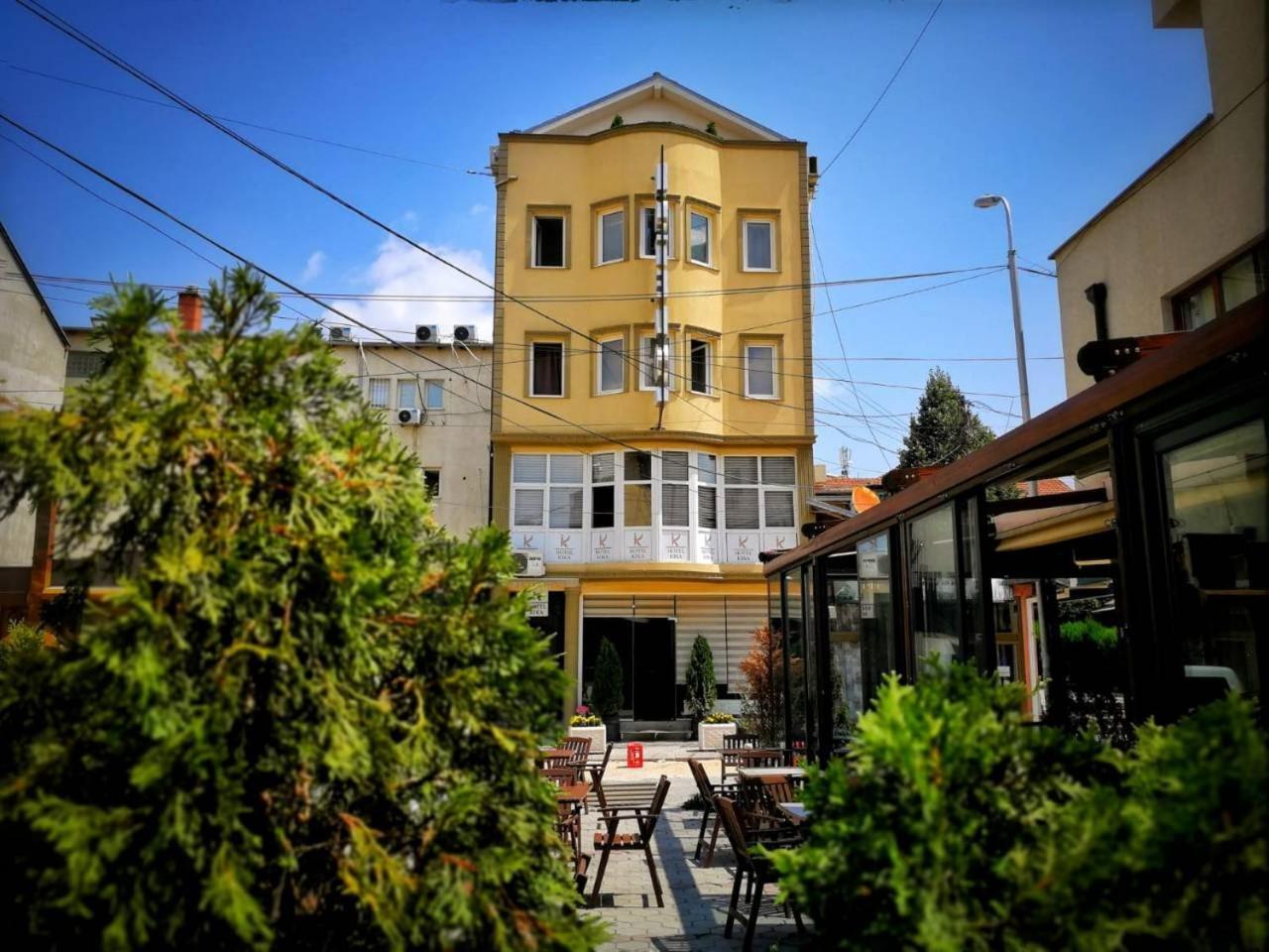 Hotel Kika Pristina Exterior foto